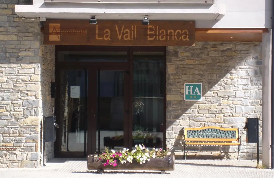 Aparthotel La Vall Blanca-1